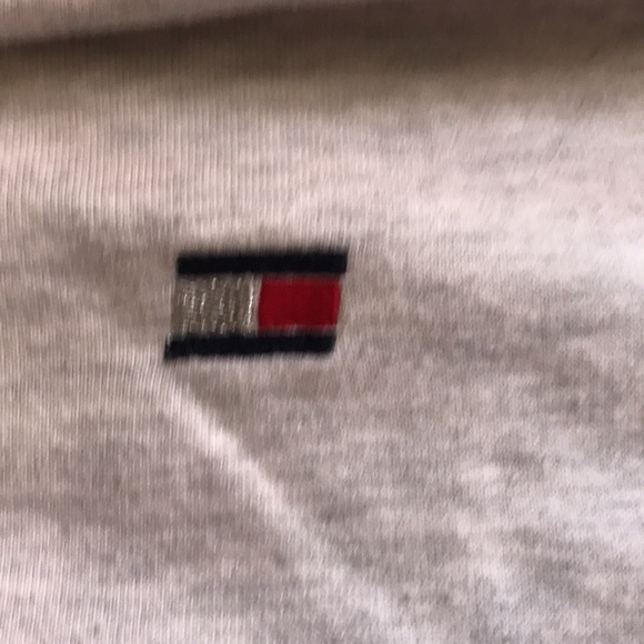 Tommy Hilfiger sweatshirt excellent condition slight crop with draw string - Picture 3 of 4